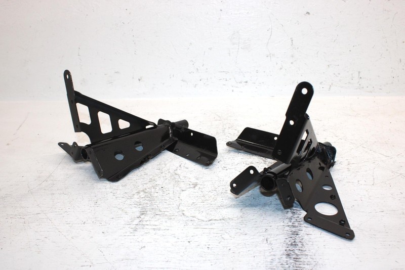 2000 Ski-doo Mxz 600 Oem Trailing Arm Mount Set 518320506 518320507 SS0