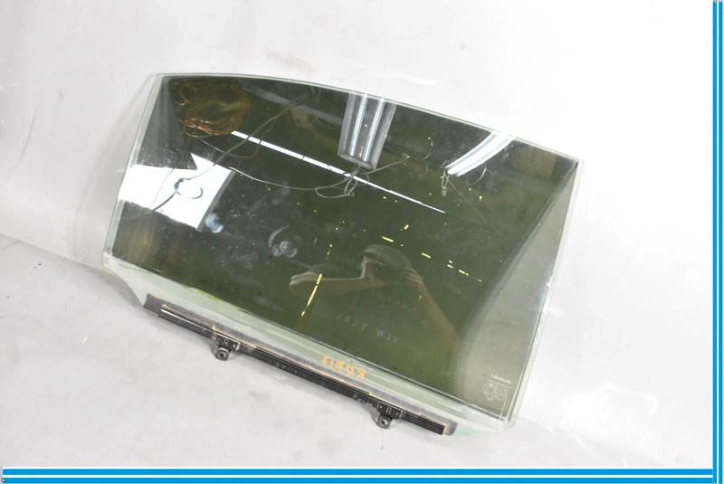07-17 Lexus LS460 XF40 Rear Right Passenger Side Door Window Auto Glass OEM