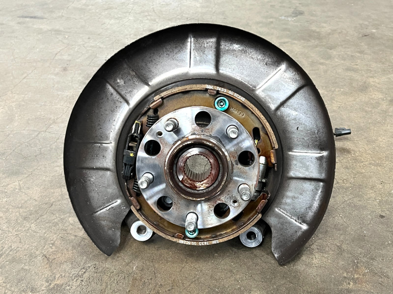 ⭐2015-2020 KIA K900 REAR LEFT DRIVER SUS SPINDLE KNUCKLE WHEEL HUB OEM LOT2727