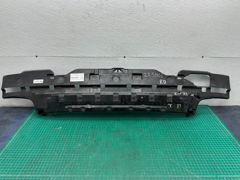 21-23 BMW G30 REAR BUMPER REINFORCEMENT SUPPORT REBAR BRACKET W/ SENSOR OEM