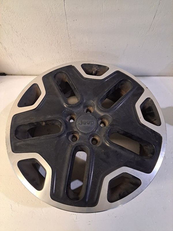 2015-2017 Jeep Renegade Wheel Rim 17x6-1/2 Aluminum