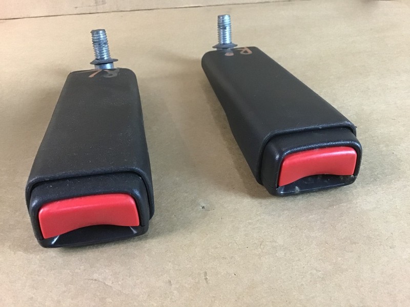 11-12 Fisker Karma 2012 Rear Left Right Seat Belt Seatbelt Buckle Set 2 PCS :Y