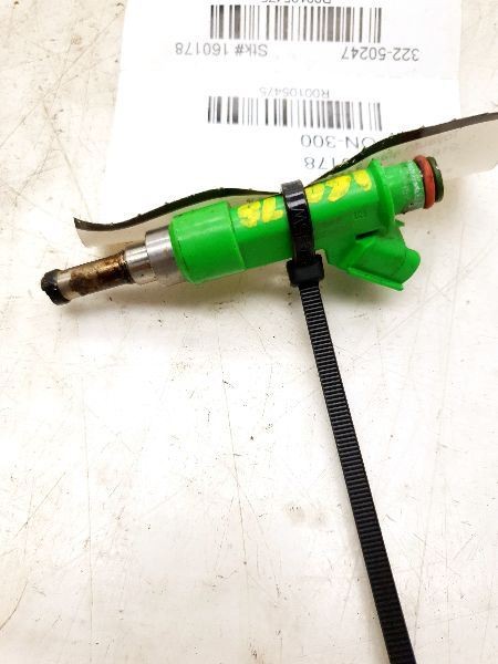 10-17 TOYOTA CAMRY LE 2.5L FUEL INJECTOR