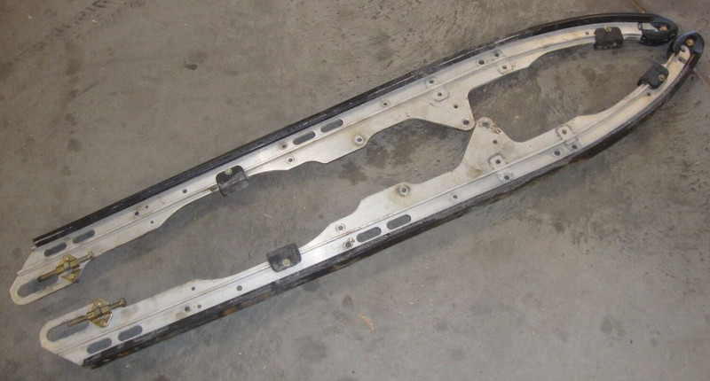 SKI-D00 Expedition GSX 550F Snowmobile Bombardier Suspension Track Rail Runner