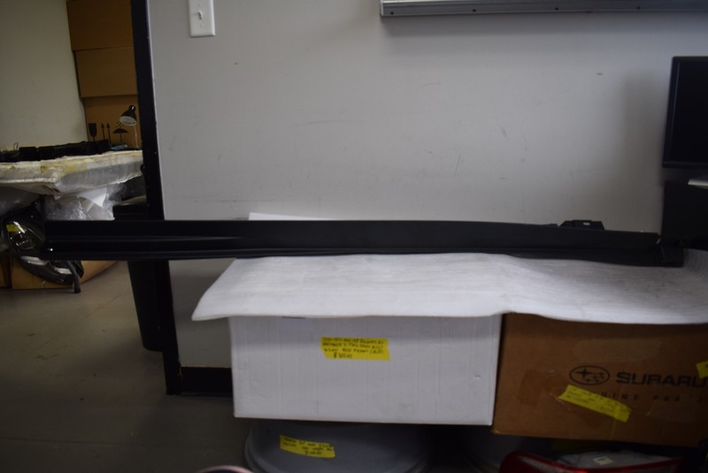 2007-2012 HONDA CRV GARN RIGHT SIDE SILL FACTORY OEM
