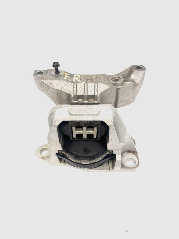 2018-2024 Nissan Kicks S 1.6L LH Driver Left Frame Engine Motor Mount OEM