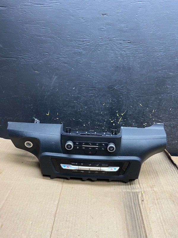 2020 to 2023 FordExplorer Radio Climate Control Panel Trim Oem X1732 DG
