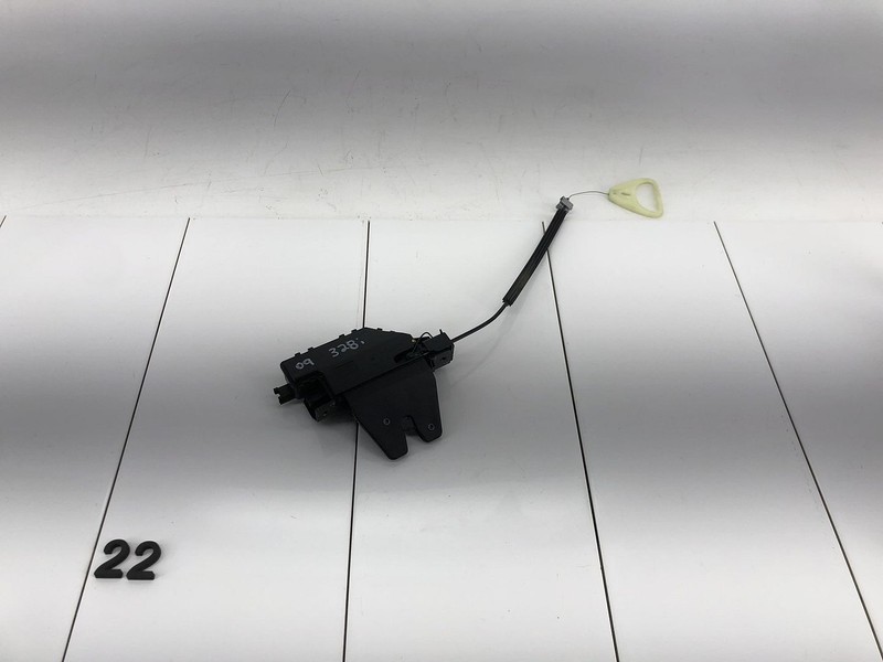 07-10 BMW 328I E90 REAR TRUNK DECK LID LOCK LATCH ACTUATOR OEM