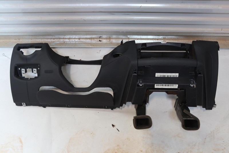 2012-2018 MERCEDES CLS550 W218 DASH DASHBOARD LOWER KNEE PANEL COVER OEM
