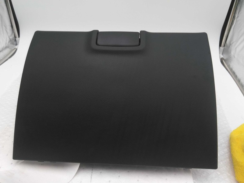 2018 Chevrolet Silverado 1500 Glove Box Blue Used OEM Part 7398360