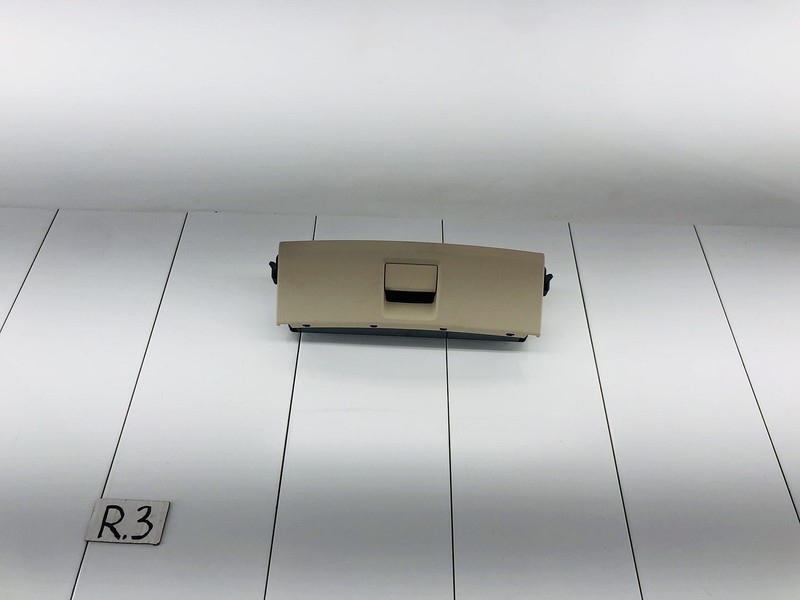 11-17 VOLKSWAGEN TOUAREG FRONT LEFT DRIVER SIDE UNDER SEAT STORAGE BOX OEM