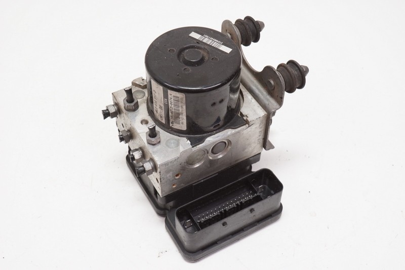 AUDI Q7 ABS Pump Module VSA Modulator Valve OEM 2008 - 2010