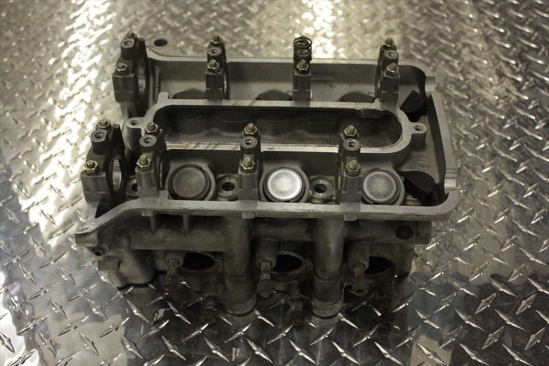 1988 BMW K 75 C ENGINE MOTOR CYLINDER HEAD K75 88