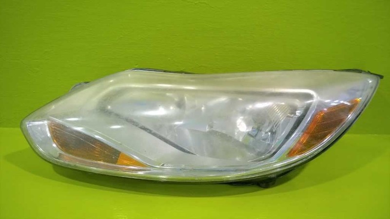 12 13 14 FORD FOCUS SE PASSENGER RIGHT HEADLIGHT LAMP OEM 2980-62