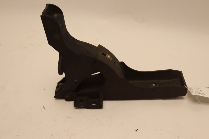 08-17 FREIGHTLINER CASCADIA 125 LEFT CAB EXTENDER BRACKET MOUNT 22-67512-010 OEM