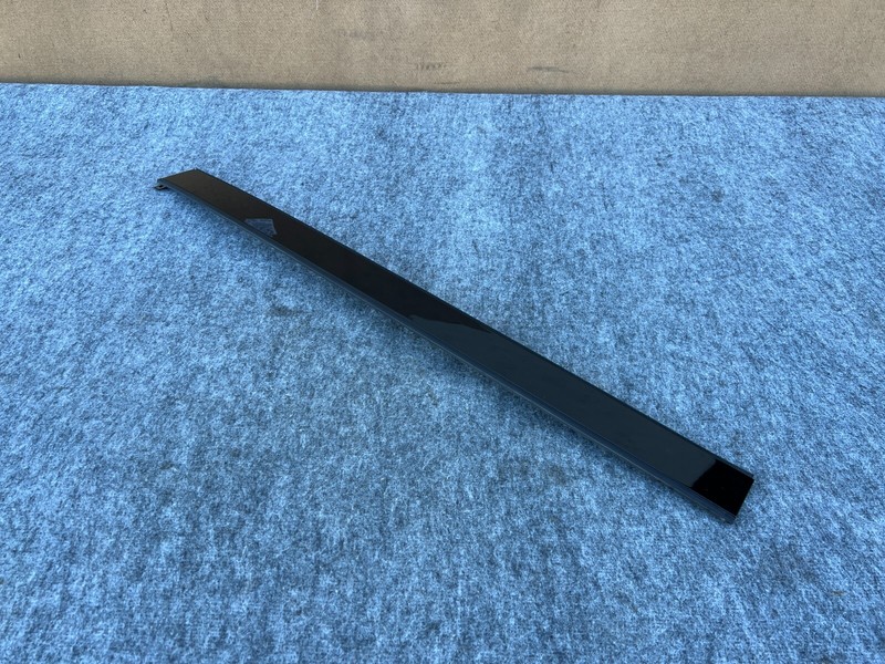 GENESIS G70 2019-2023 OEM RIGHT PASSENGER PANORAMIC SUNROOF MOLDING TRIM ASSY