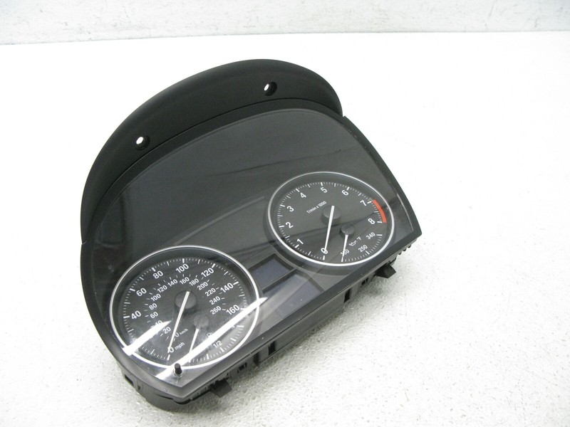 08-13 BMW E90 E92 328i 135i M3 13-15 X1 SPEEDOMETER INSTRUMENT GAUGE CLUSTER 092