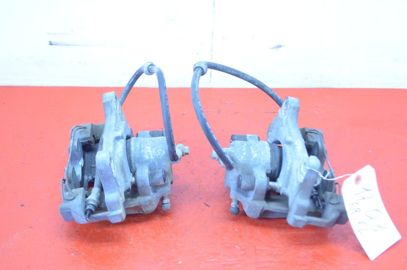 15-18 AUDI Q3 FWD FRONT LEFT / RIGHT SIDE BRAKE CALIPER SET OEM