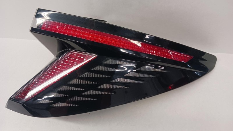 22-'24 HYUNDAI TUCSON Right passenger outer Taillight LED OEM Grade A!