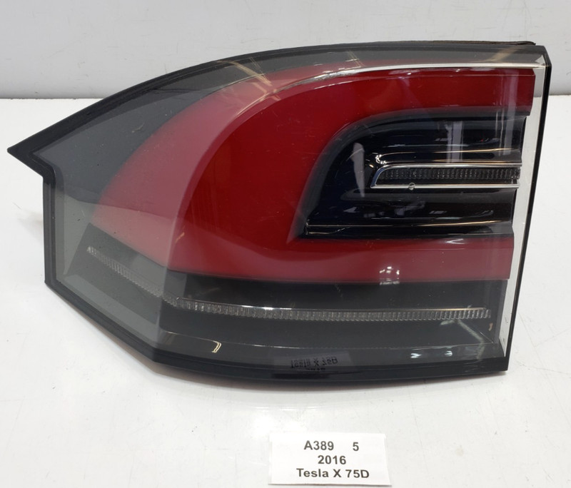 ✅ 2016-2020 OEM Tesla Model X Rear Left Driver Side Outer Tail Light Lamp