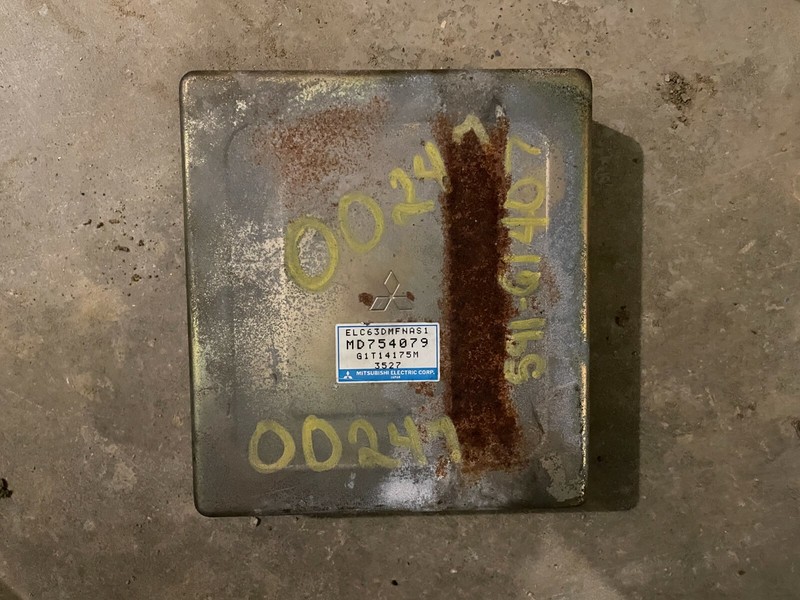 93 ECLIPSE TALON LASER 2.0 N/T TRANSMISSION COMPUTER TCU MODULE MD754079