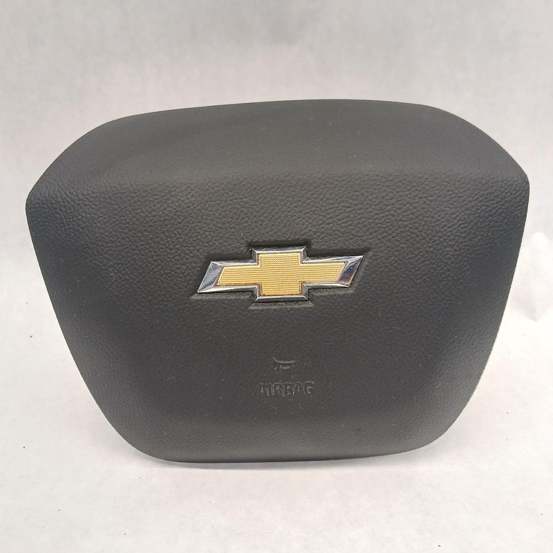 18-'22 CHEVROLET COLORADO left driver steering wheel Air Bag OEM