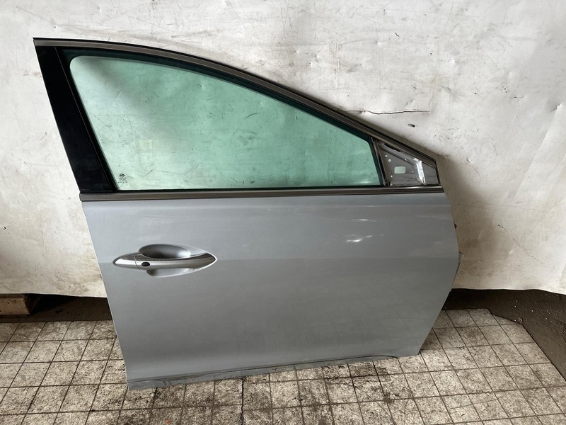 Front Door HYUNDAI AZERA Right 12 13 14 15 16 17
