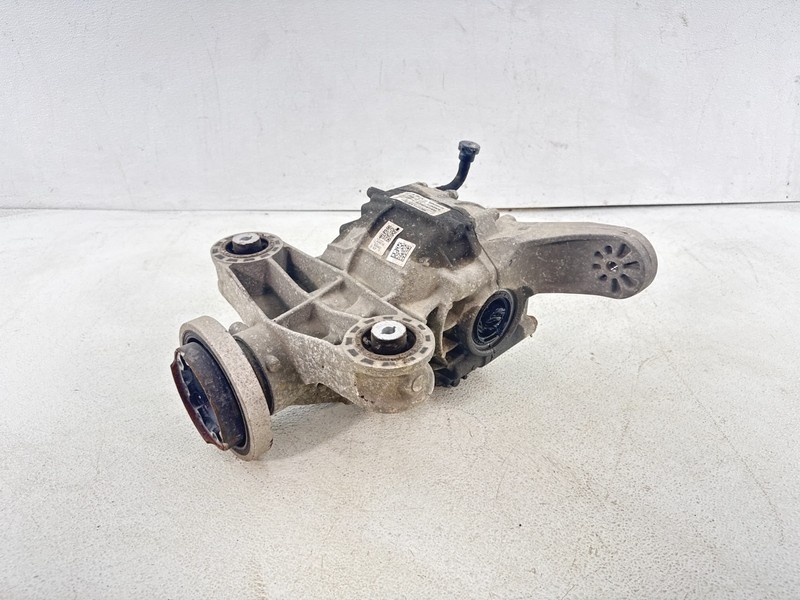 2015-2023 Dodge Charger 3.6L RWD Rear Axle Differential Carrier 2.62 Ratio OEM