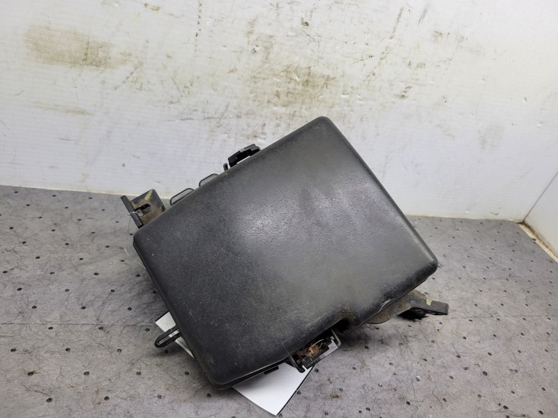 Fuse Box Engine Compartment VIN C 8th Digit Fits 11-14 SONATA 1657055