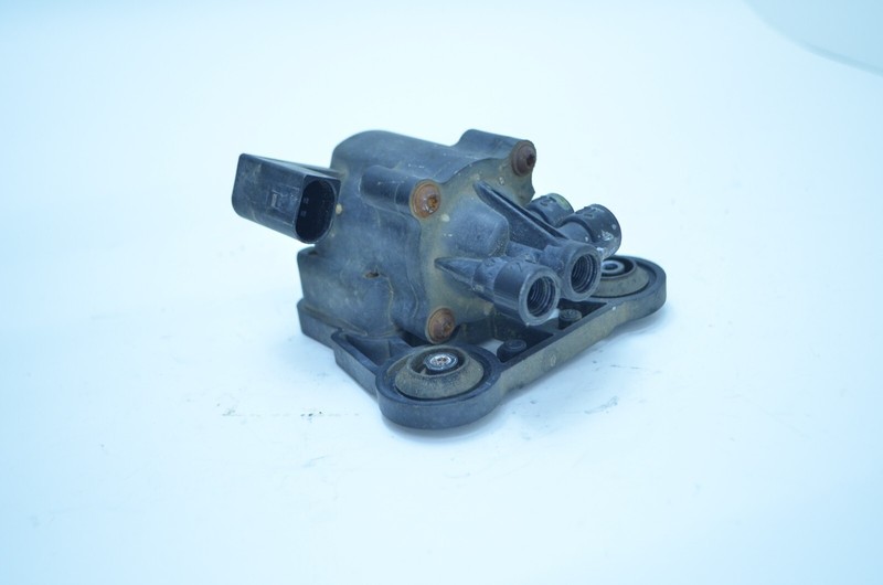 03-05 RANGE ROVER AIR SUSPENSION SOLENOID VALVE OEM
