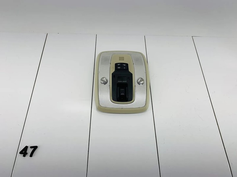 14-17 VOLVO XC60 FRONT UPPER OVERHEAD CONSOLE DOME LIGHT LAMP OEM