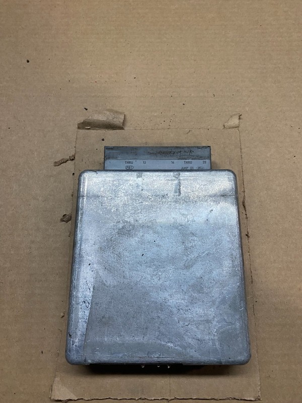 2004 Ford Van E150 E250 5.4L Engine Control Module Unit ECU V6895 DG