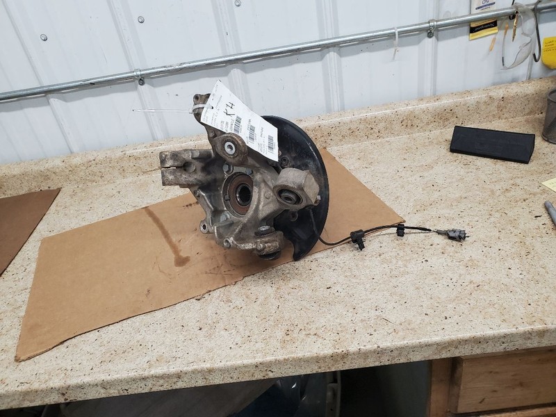 Driver Left Rear Knuckle/Stub Hybrid Fits 19-23 XV CROSSTREK 299728
