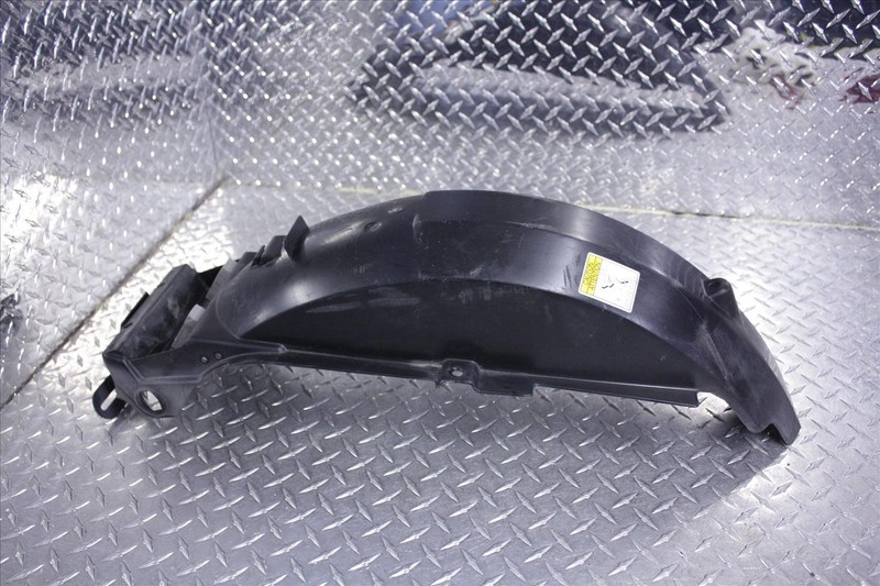 2007 SUZUKI GS 500 REAR TAIL UNDER FAIRING BATTERY TRAY OEM GS500 07