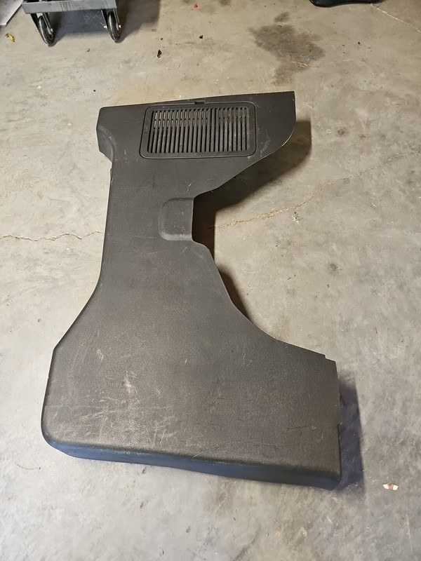 FORD TRANSIT CONNECT Kofferraumverkleidung rechts DT11K31012 1.50 24454106