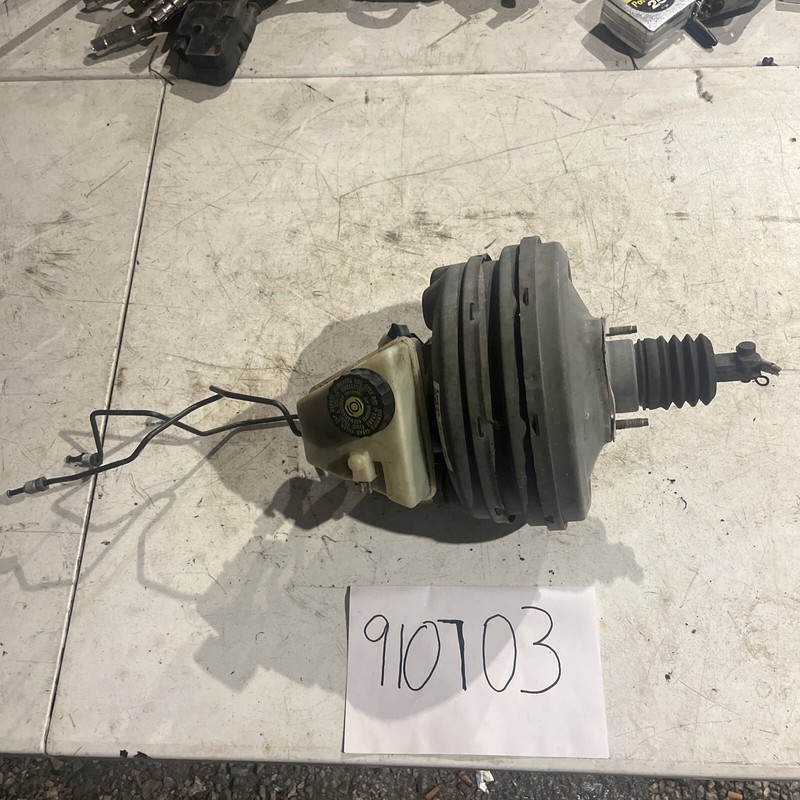 98-02 Mercedes W210 E320 Power Brake Booster Master Cylinder Reservoir Assembly