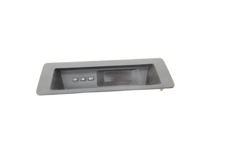 1985-1989 Toyota MR2 AW11 4AGE 1.6L Interior Clock CRACKED AND BROKEN MOUNT
