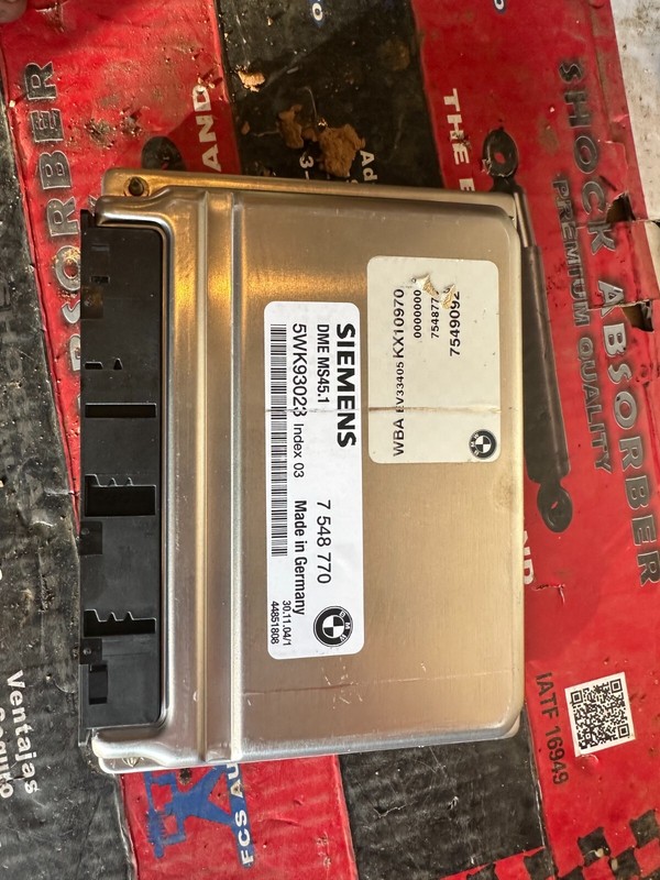 03-05 BMW 325I OEM ENGINE COMPUTER 7548770