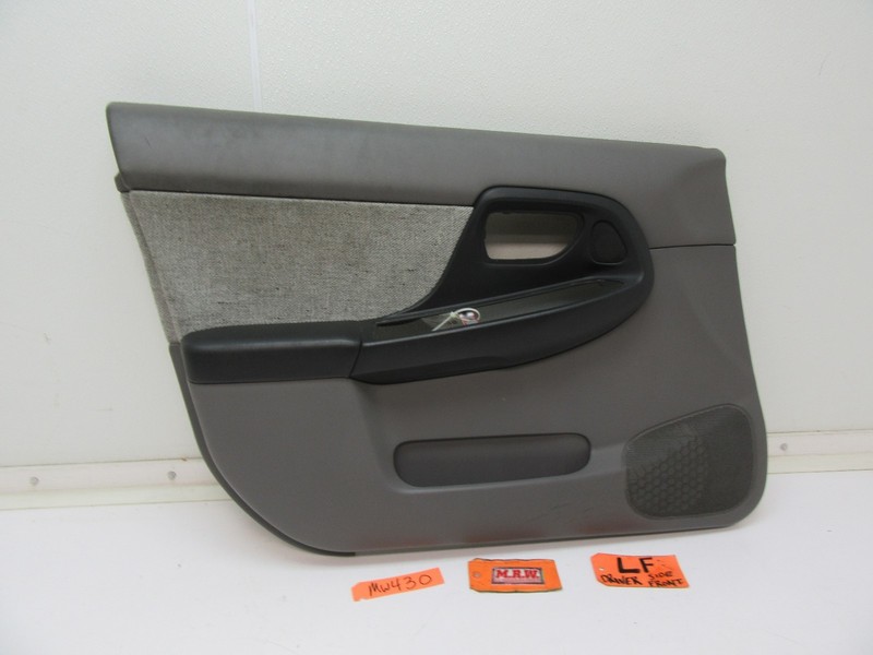 DOOR PANELTRIM COVER ARM REST GRIP DRIVER SIDE FRONT LH for 02 SUBARU IMPREZA