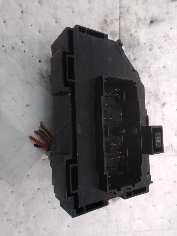 2012 Chevrolet Suburban 1500 Fuse Box Tan 3850920 203K Miles Used OEM Part