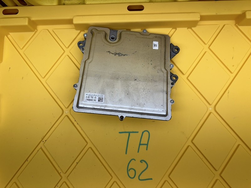 2011-2018 BMWX1 Series 3 ecm ecu computer 8 631 733 -01 OEM