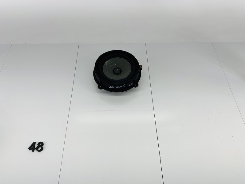 17-20 HYUNDAI ELANTRA FRONT OR REAR DOOR PANEL SOUND AUDIO SYSTEM SPEAKER OEM