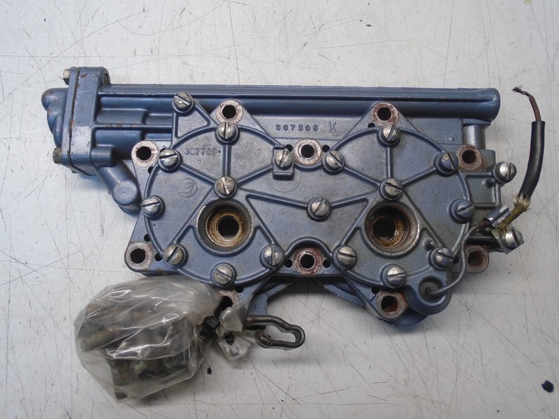 CB5 307306 307759 Evinrude 40hp Outboard Cylinder Head & Cover