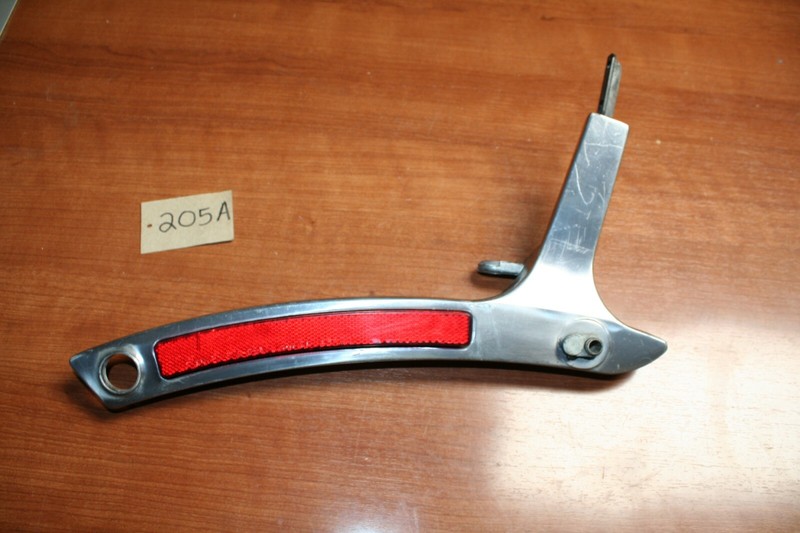 1985 Honda VT500C Shadow Grab Rail Left 77343-MF5-750 OEM 85 E