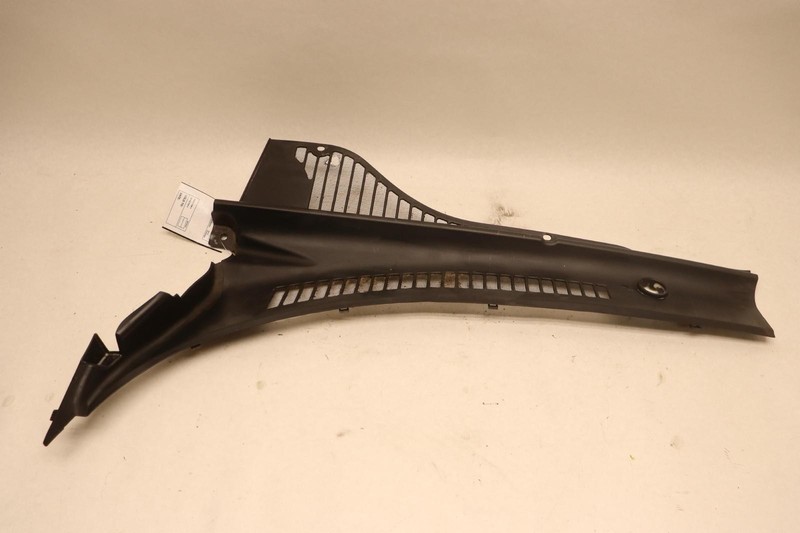 2004-2009 CADILLAC XLR FRONT LEFT SIDE WINDSHIELD WIPER COWL GRILLE COVER OEM