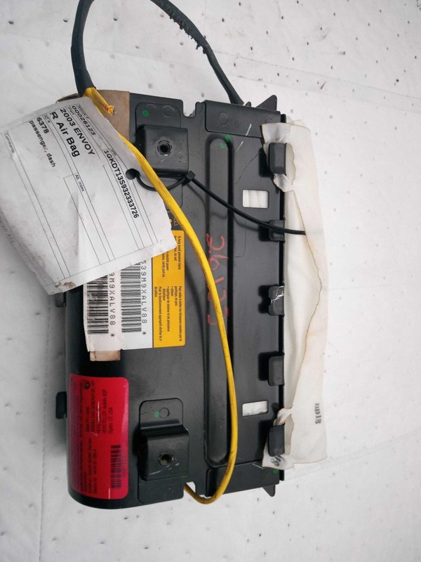 2003 GMC Envoy Red Instrument Panel Air Bag OEM 15097542 Used 170K Miles