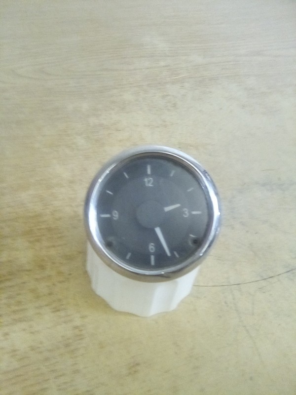 Peterbilt Q43-6004-301C Clock Analog