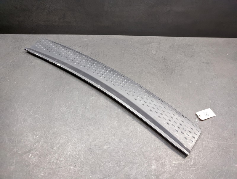 Rear Bumper Step Pad Cover 2016 Dodge Grand Caravan 68125729AA 2011 2012-2020