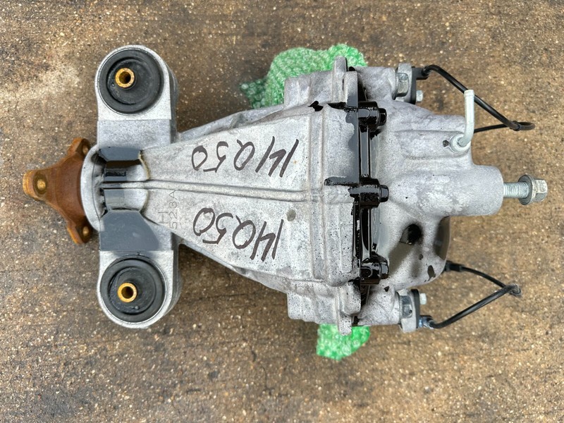 14-18 INFINITI Q50 - 3.7L REAR CARRIER DIFFERENTIAL OEM