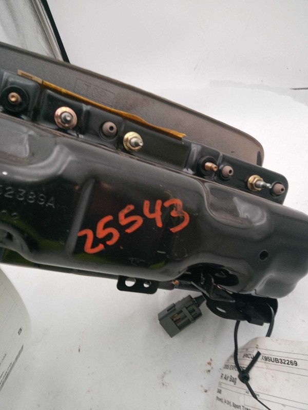 2005 Ford Explorer Instrument Panel Airbag RH White OEM 3L2Z78044A74BAA Used
